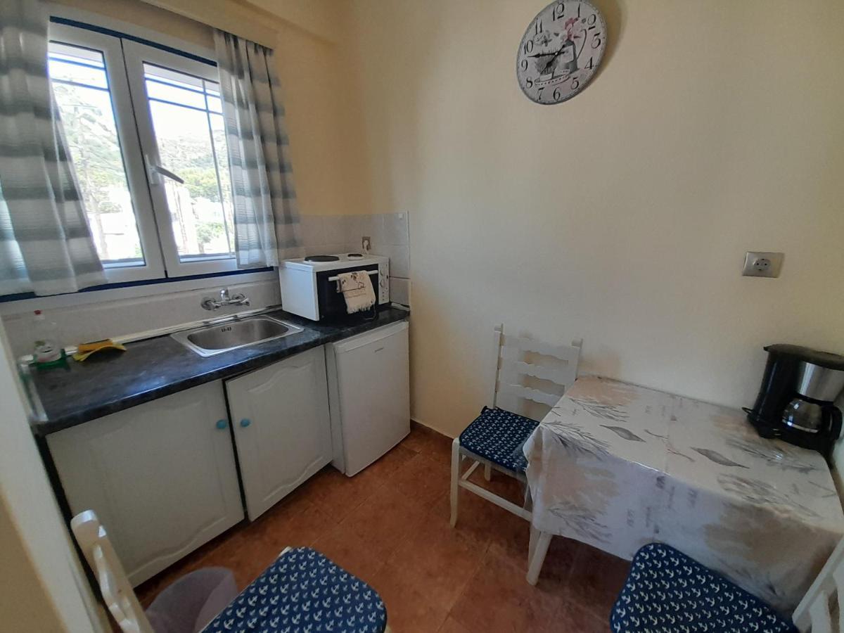 Studios Eftichia Fourni Ikaria Exterior foto